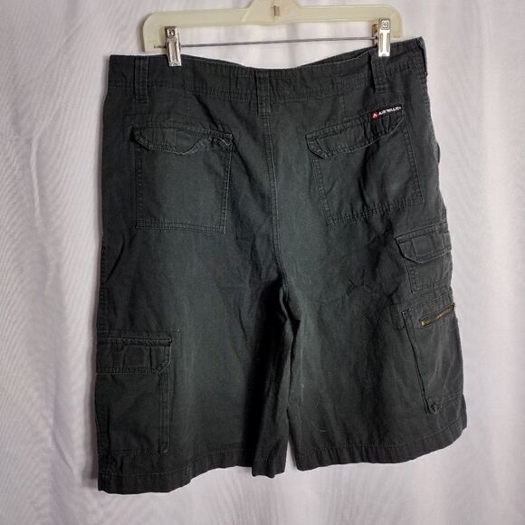 Airwalk shorts  - Picture 2 of 6